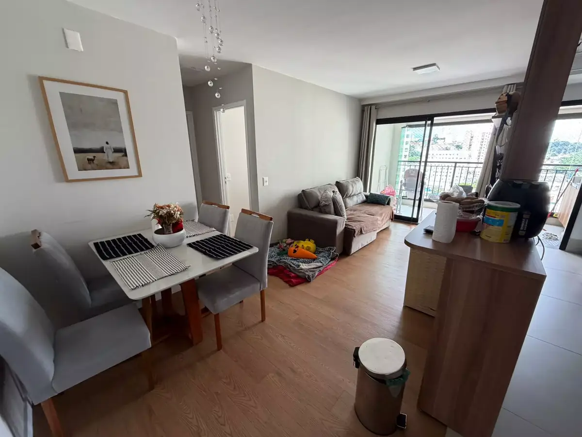 Ambiente decorado do apartamento de 67m²